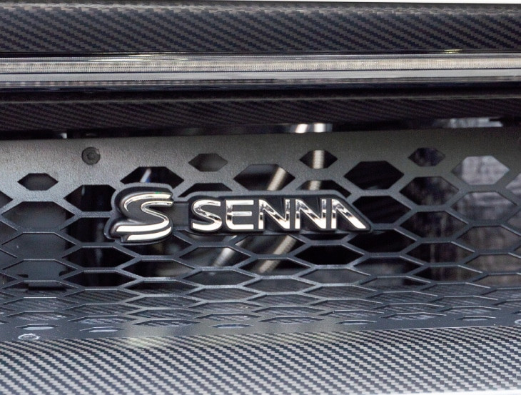 Mclaren Senna car badge